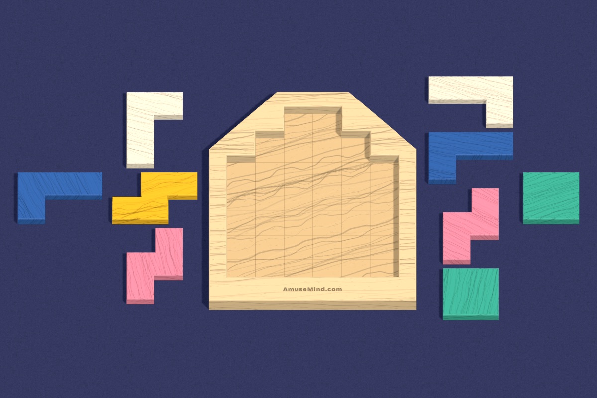 Block House: coloured blocks beside a house-shaped tray