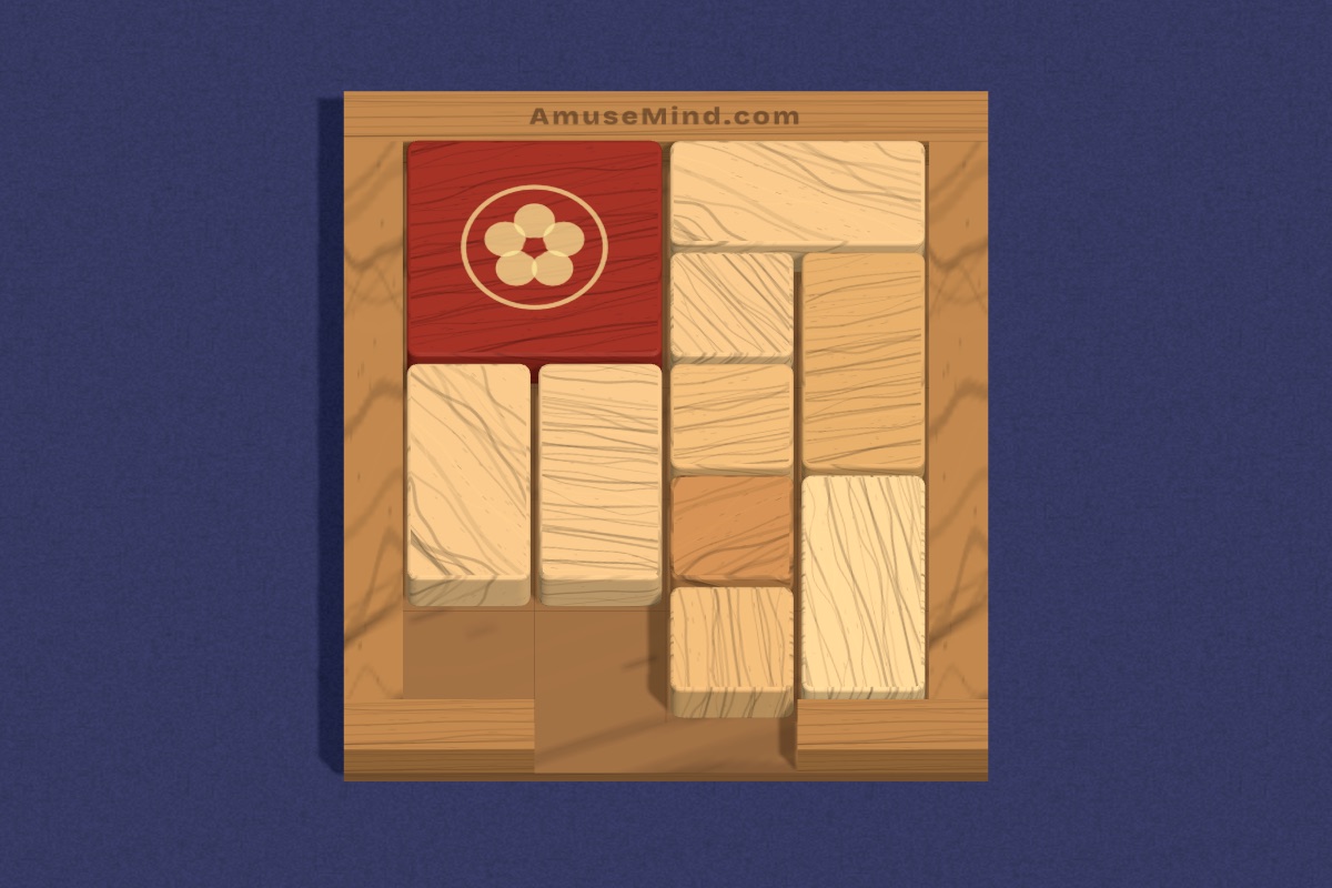 Hakoiri Musume: wooden sliding blocks in a box